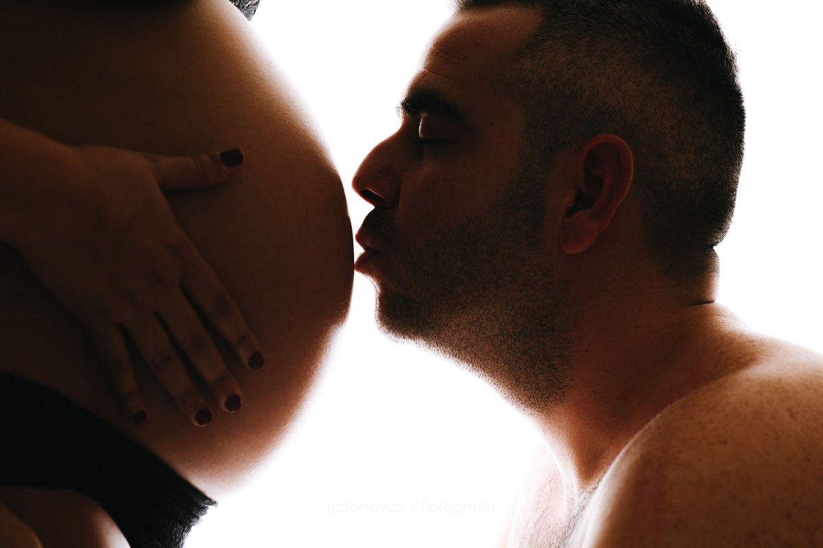 sesion-de-embarazo-diferente-justo-navas-fotografia sesion embarazo justo navas fotografia